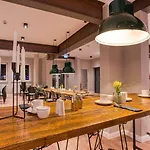 Vienna House Easy By Wyndham 3*