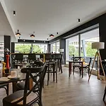 Vienna House Easy By Wyndham Hotel 3*