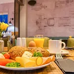 Vienna House Easy By Wyndham Hotel 3*