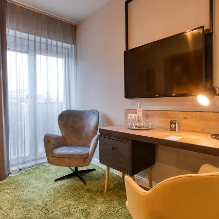 Vienna House Easy By Wyndham Hotel 3*