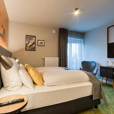 Vienna House Easy By Wyndham 3*