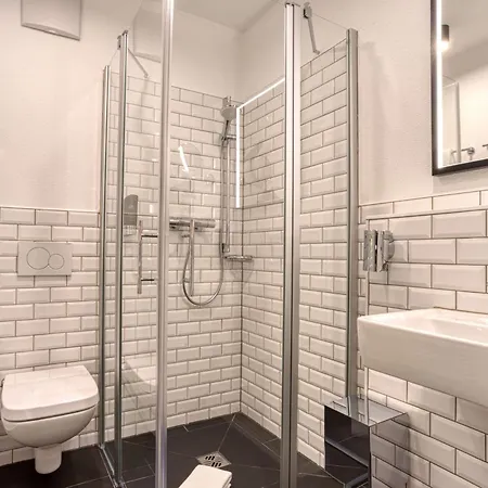 Vienna House Easy By Wyndham 3*