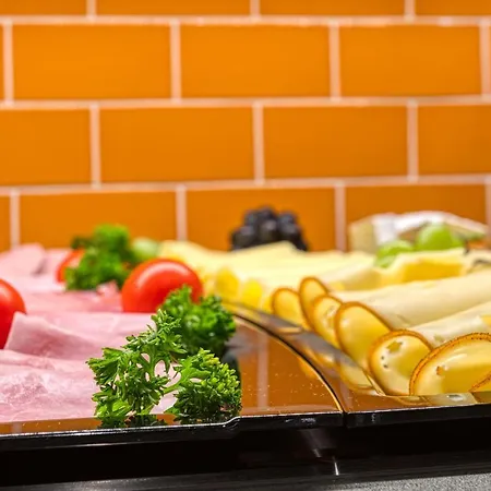 Vienna House Easy By Wyndham Hotel 3*